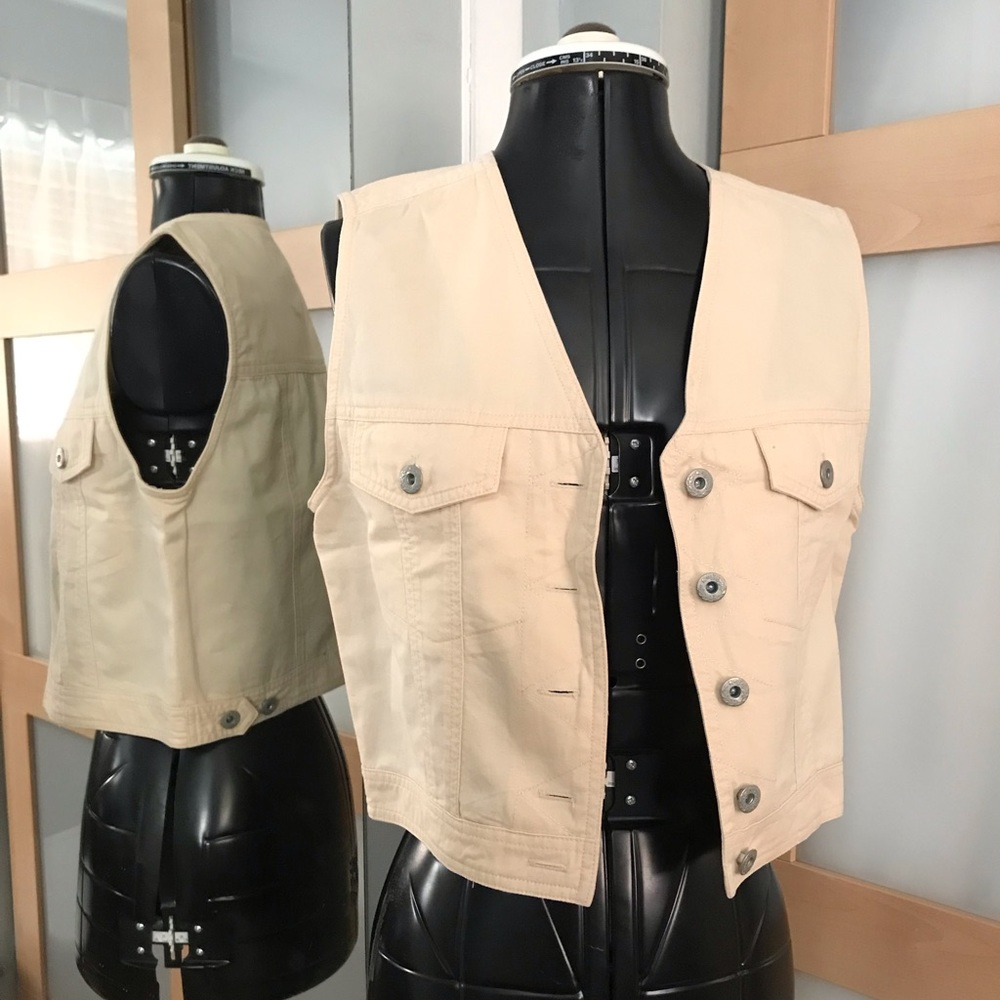 Pale Yellow Buttonfront Vest, S